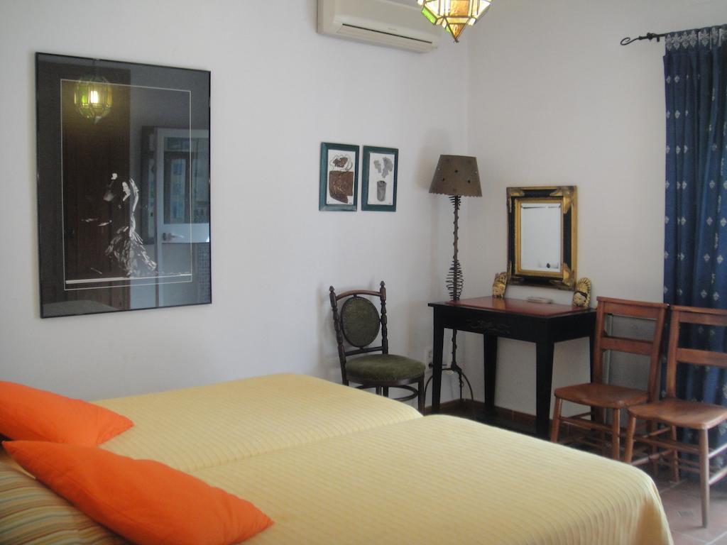 Casa La Felicidad Hotel Чиклана де ла Фронтера Стая снимка